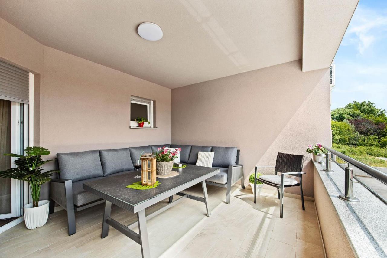 Apartment Leone Medulin Exterior photo